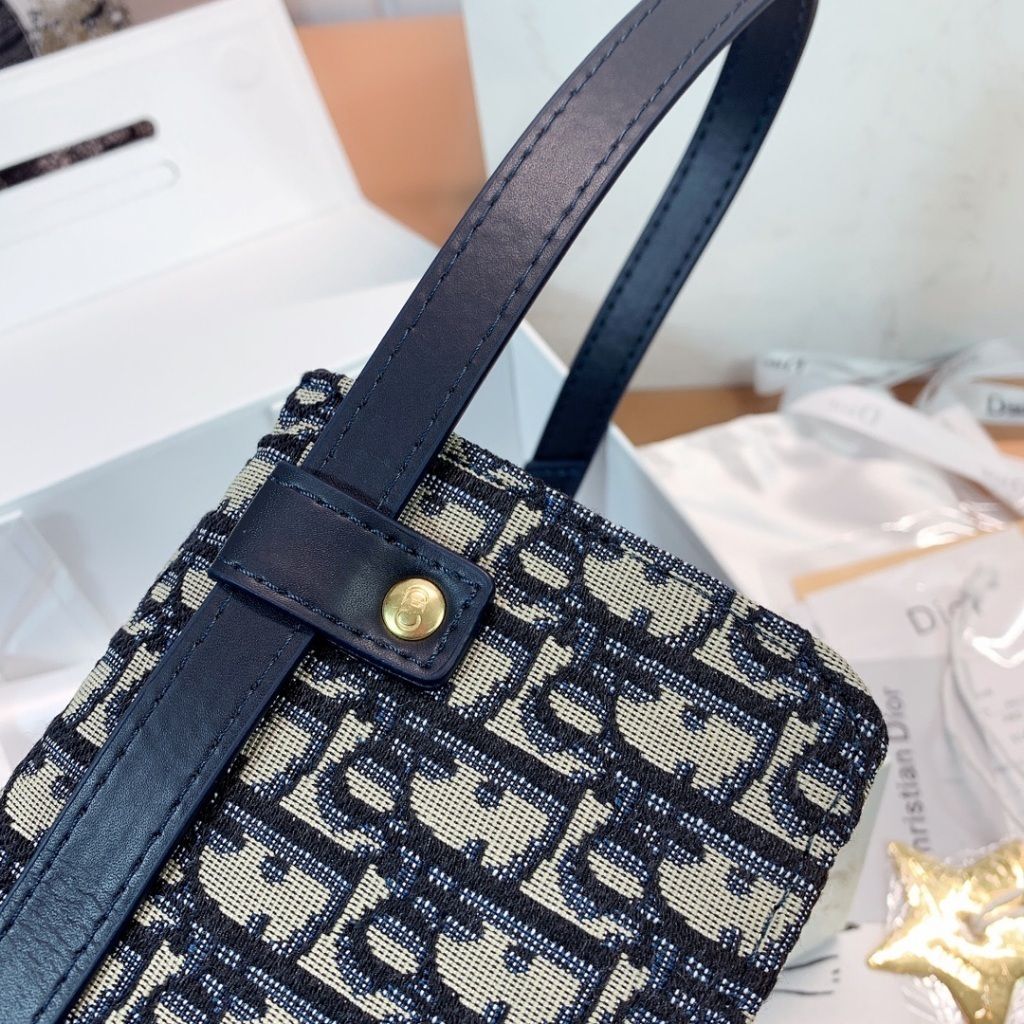 my-11134207-7r98z-loqnc4gh2jzsec