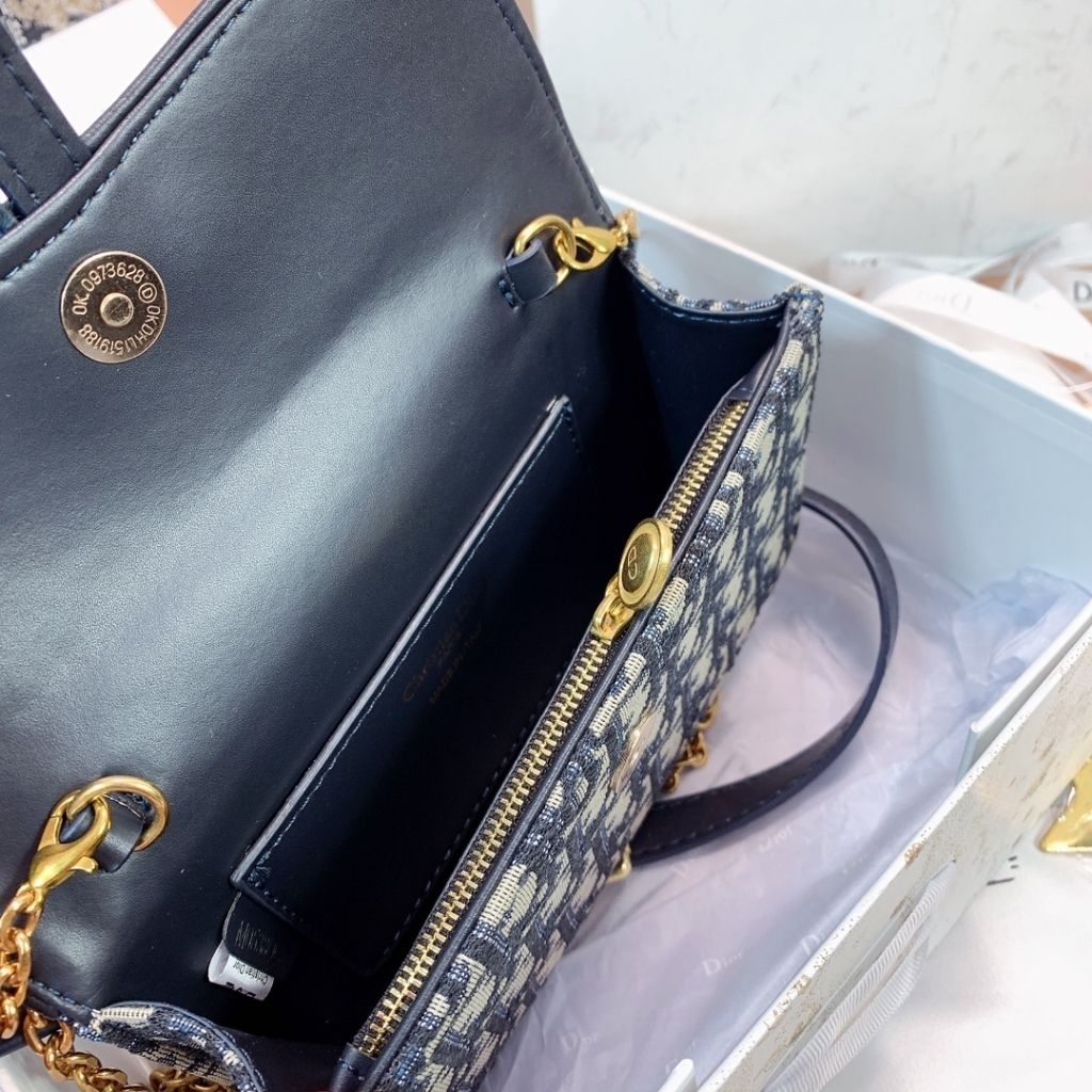 my-11134207-7r98o-loqnc4ggzquw79