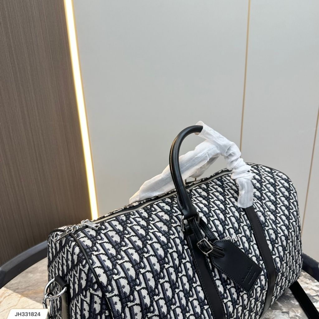 my-11134207-7r98s-lohyviwglvfafb