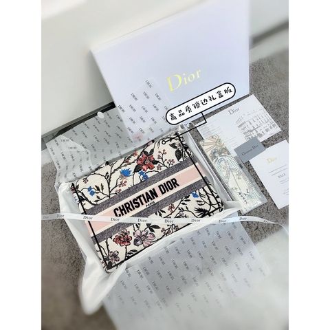 6ee59e6aa77adea5fcfc5fff6824684f