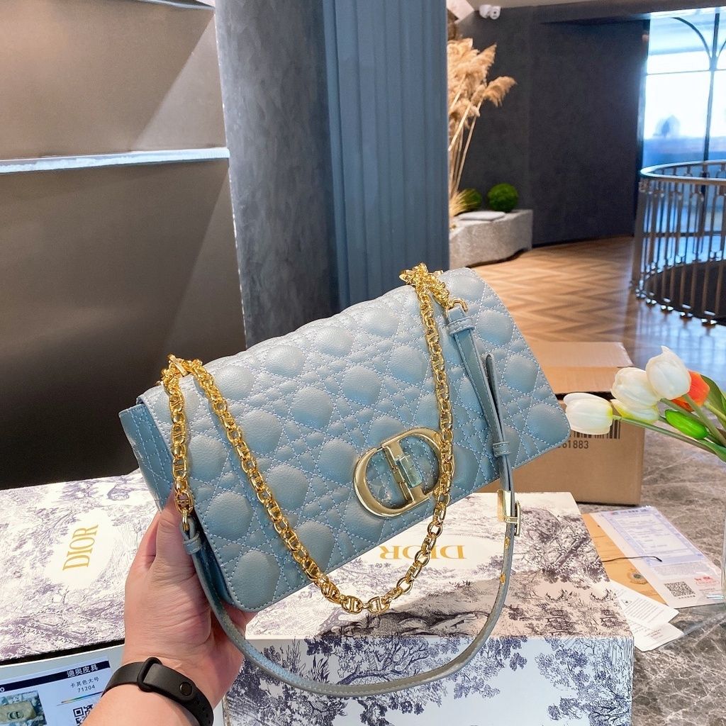 27ac66a8510f460ad693d40598c99524