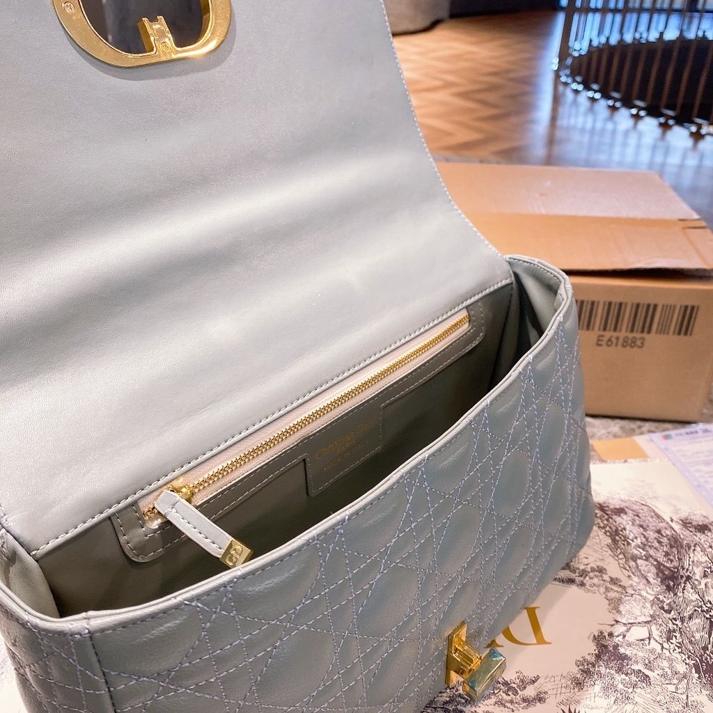 c02a7b2154634f7bfba95e5f66c3c7b1