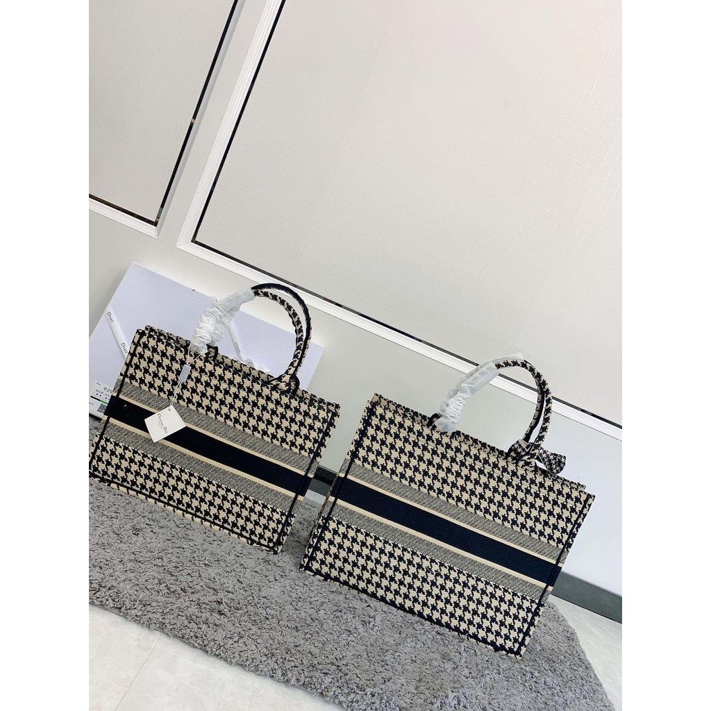 4999b69e0908c25c60addc32010b5b4b