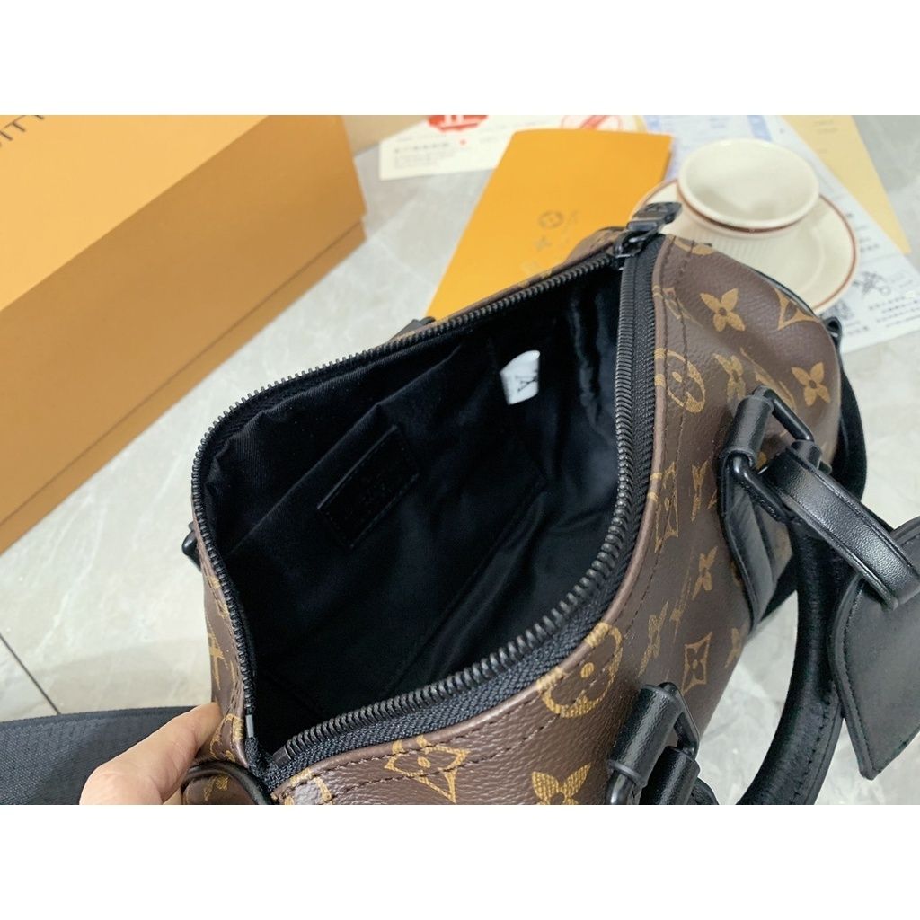 sg-11134201-7rbms-lnxzimi8na92f7