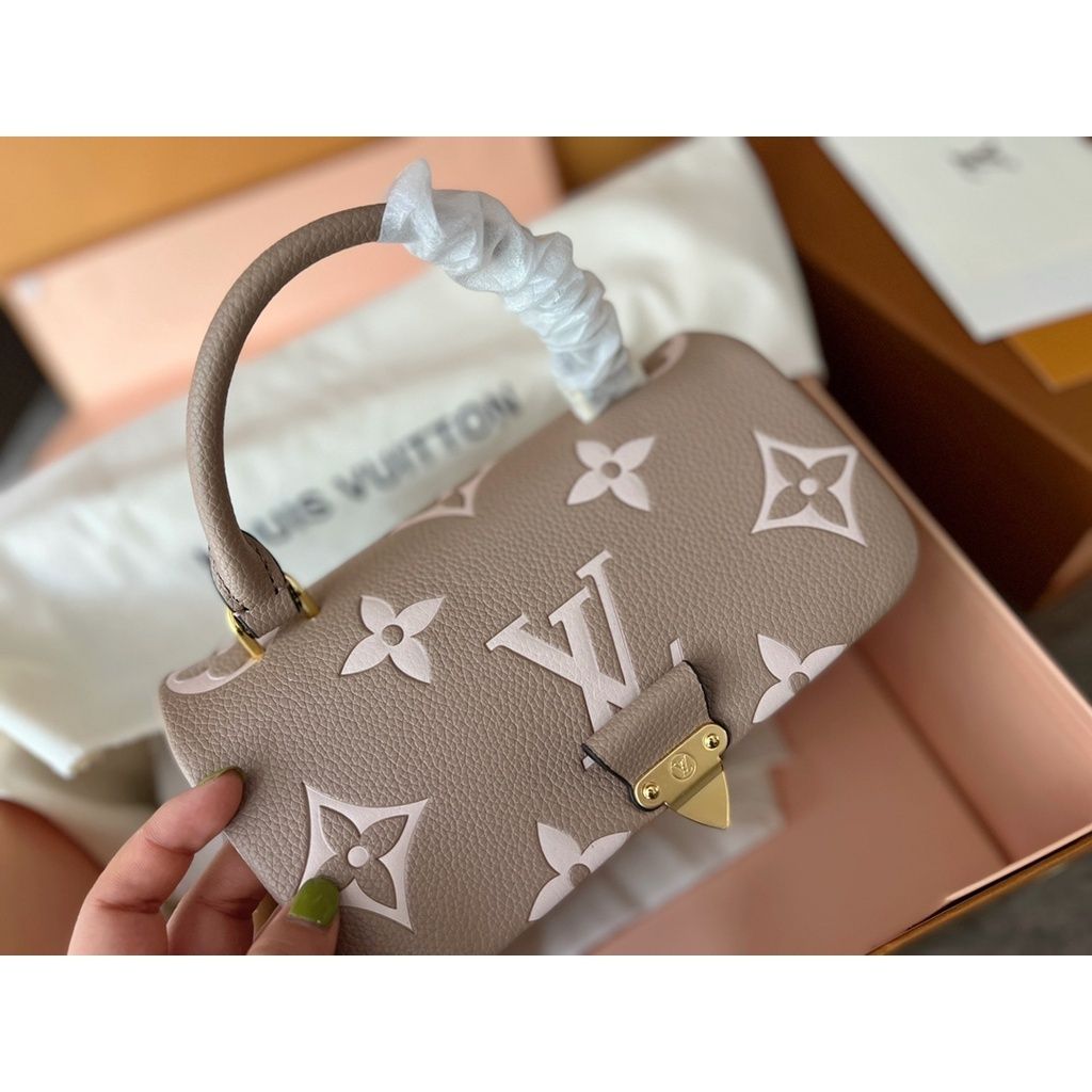 sg-11134201-7rbl2-lo7r3q67smybd6