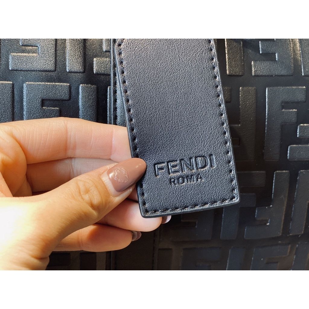 sg-11134201-7rbna-lma6uqzsi1t5de