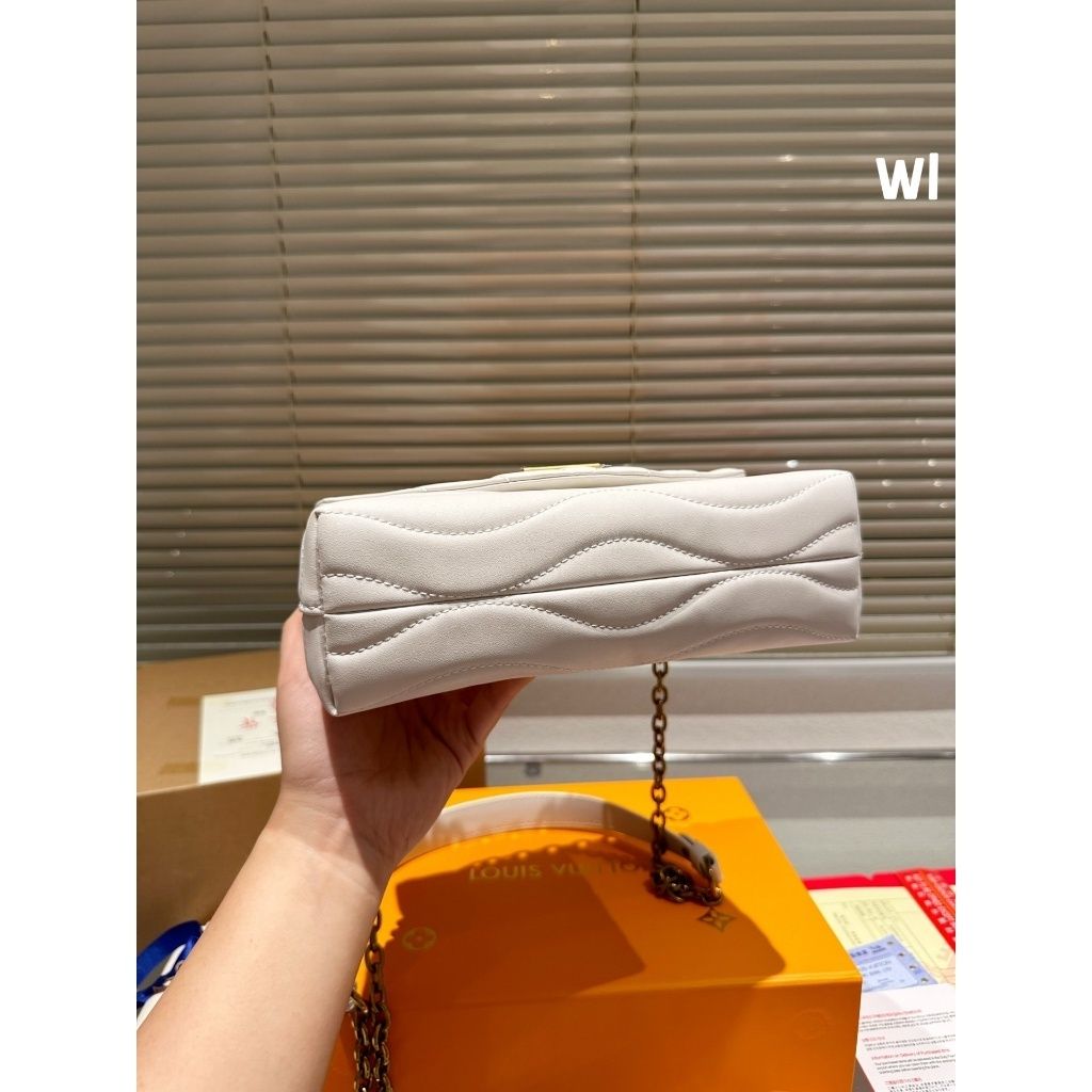 sg-11134201-7rbmo-lmil46okm0y300