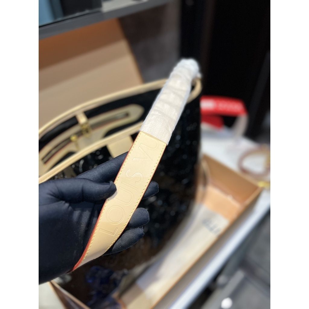 sg-11134201-7rbla-lmiirf1kbdqy84