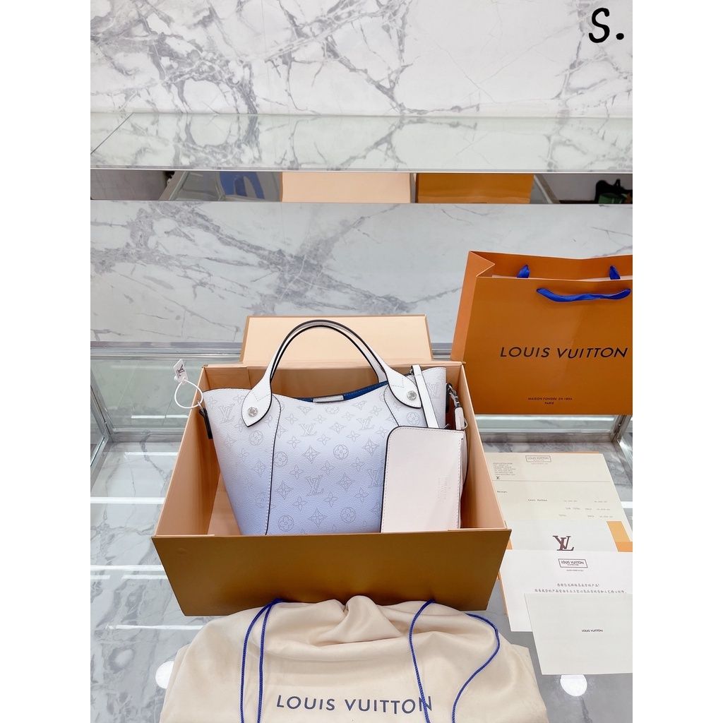 sg-11134201-7rbk2-lmj8iftxa63e17