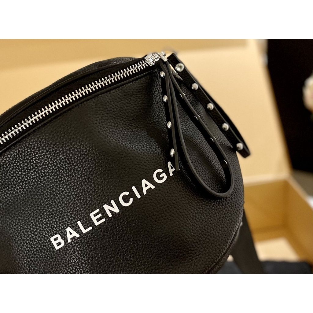 sg-11134201-7qvds-li75j3wd3da82c