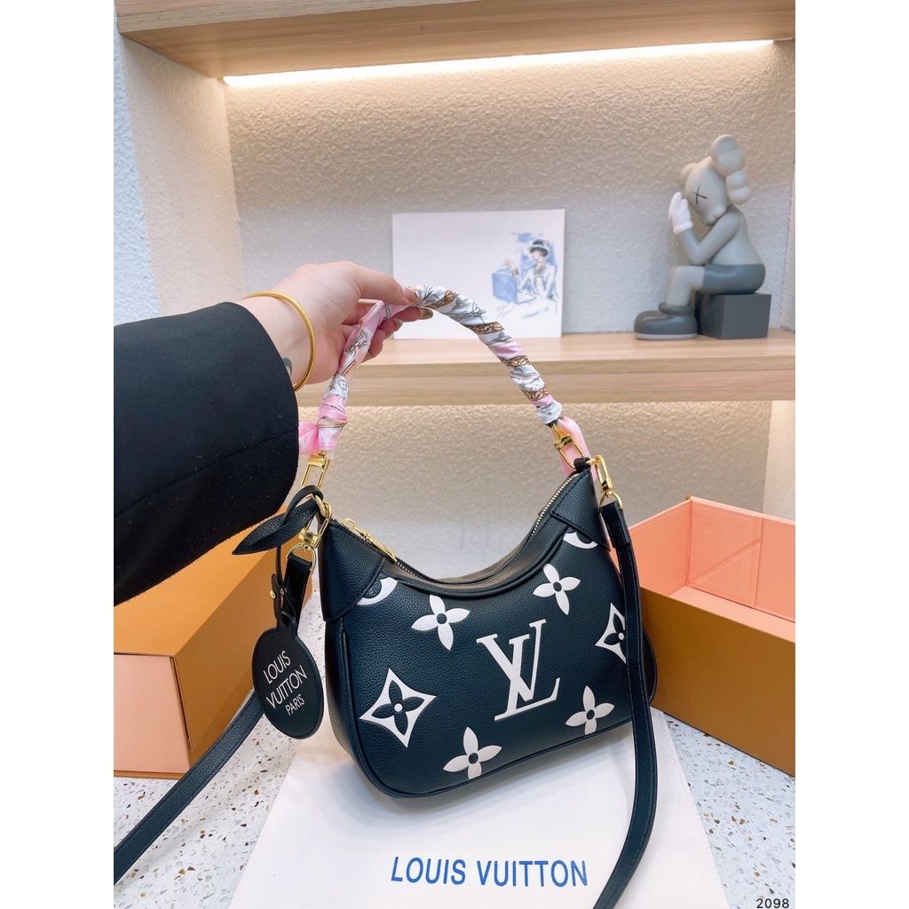 sg-11134201-7rbn1-lltgf76o9o9v10