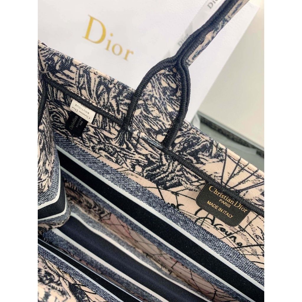 03a2218559d4fcf1f02ec16379aaa625