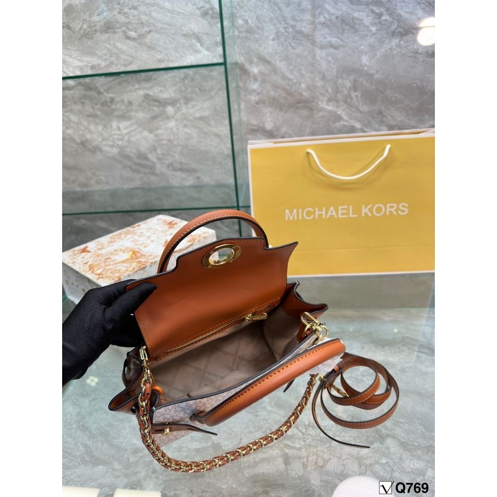 sg-11134201-22110-bbcldb17j9jvfd