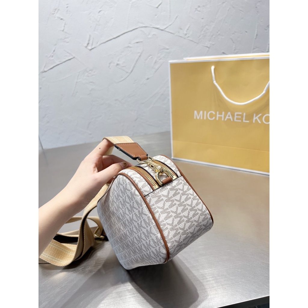 sg-11134201-22090-7bqdse2u93hv82