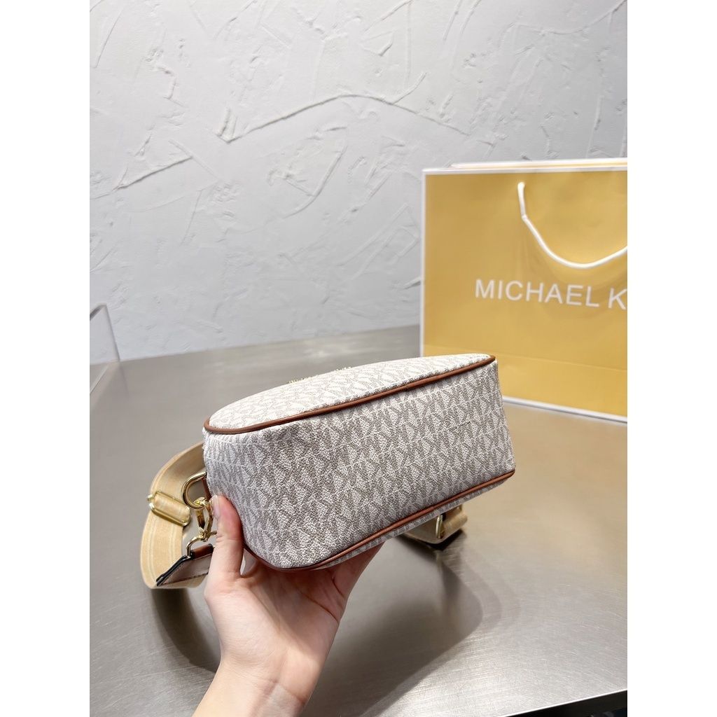 sg-11134201-22090-m9640l2u93hv2a