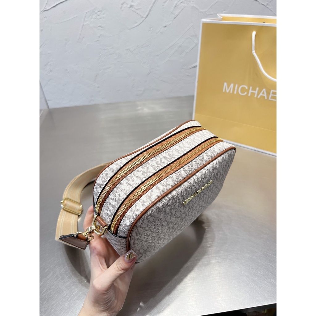 294501ce1c4b5b3753b6a3f69a520077