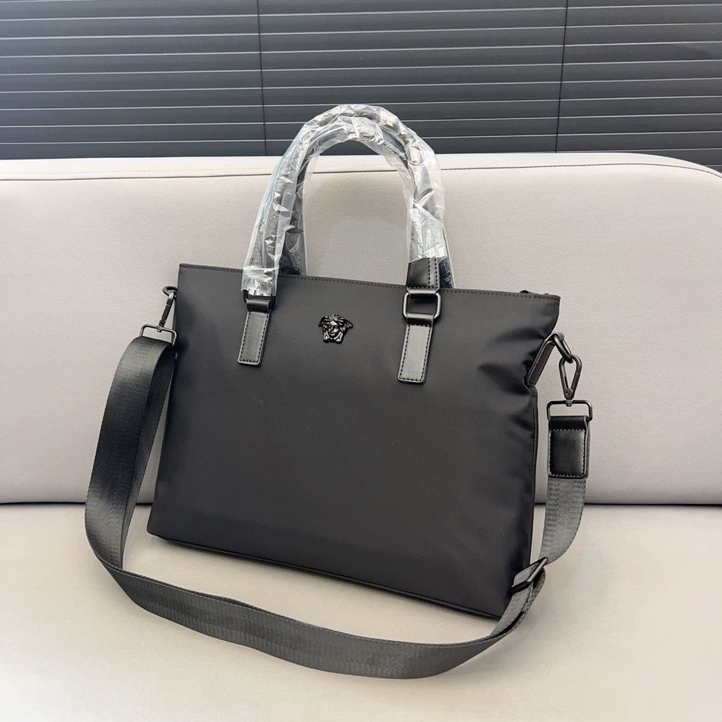 sg-11134201-7rbl1-louxp3e2k4zq8c