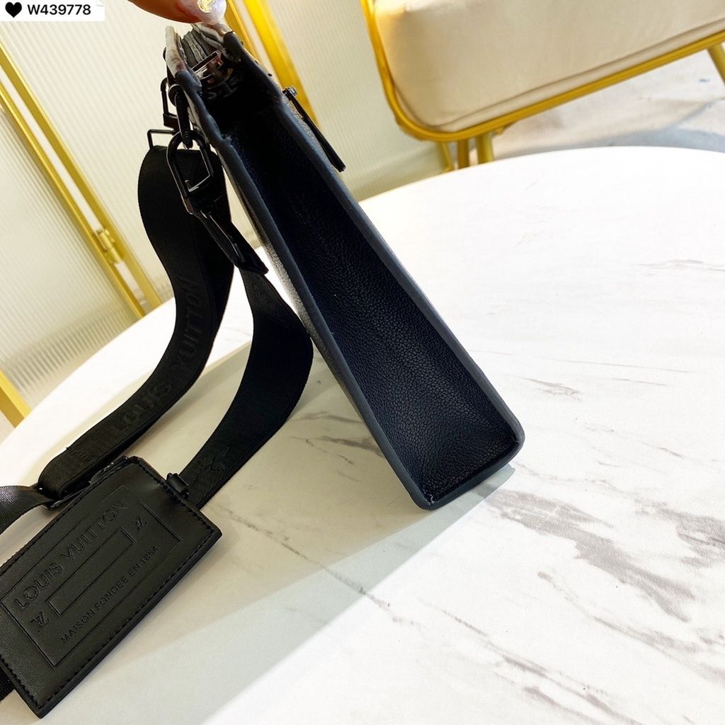 sg-11134201-7rbn1-lnwe9occtixq04