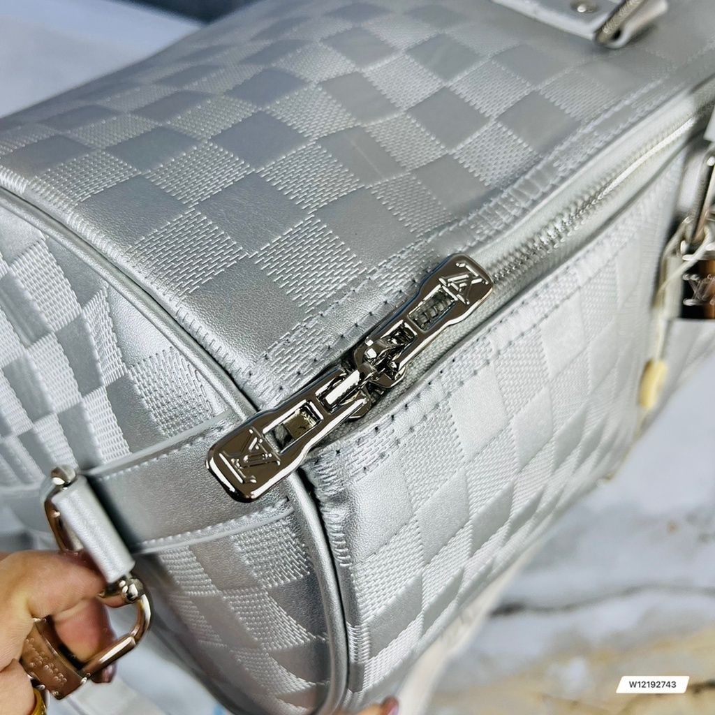 sg-11134201-23020-2uluth97a1mvdb