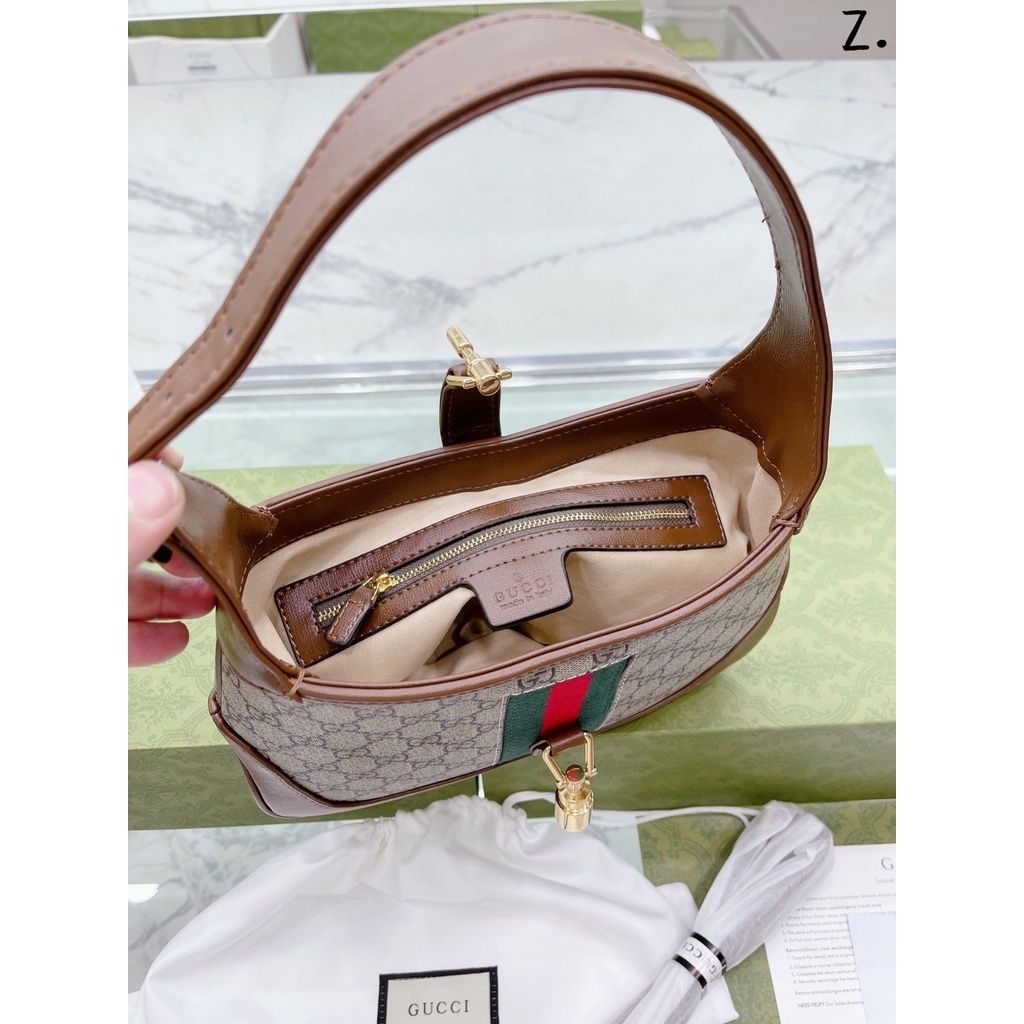 sg-11134201-7rbl8-lmm0p4q8w1tl19