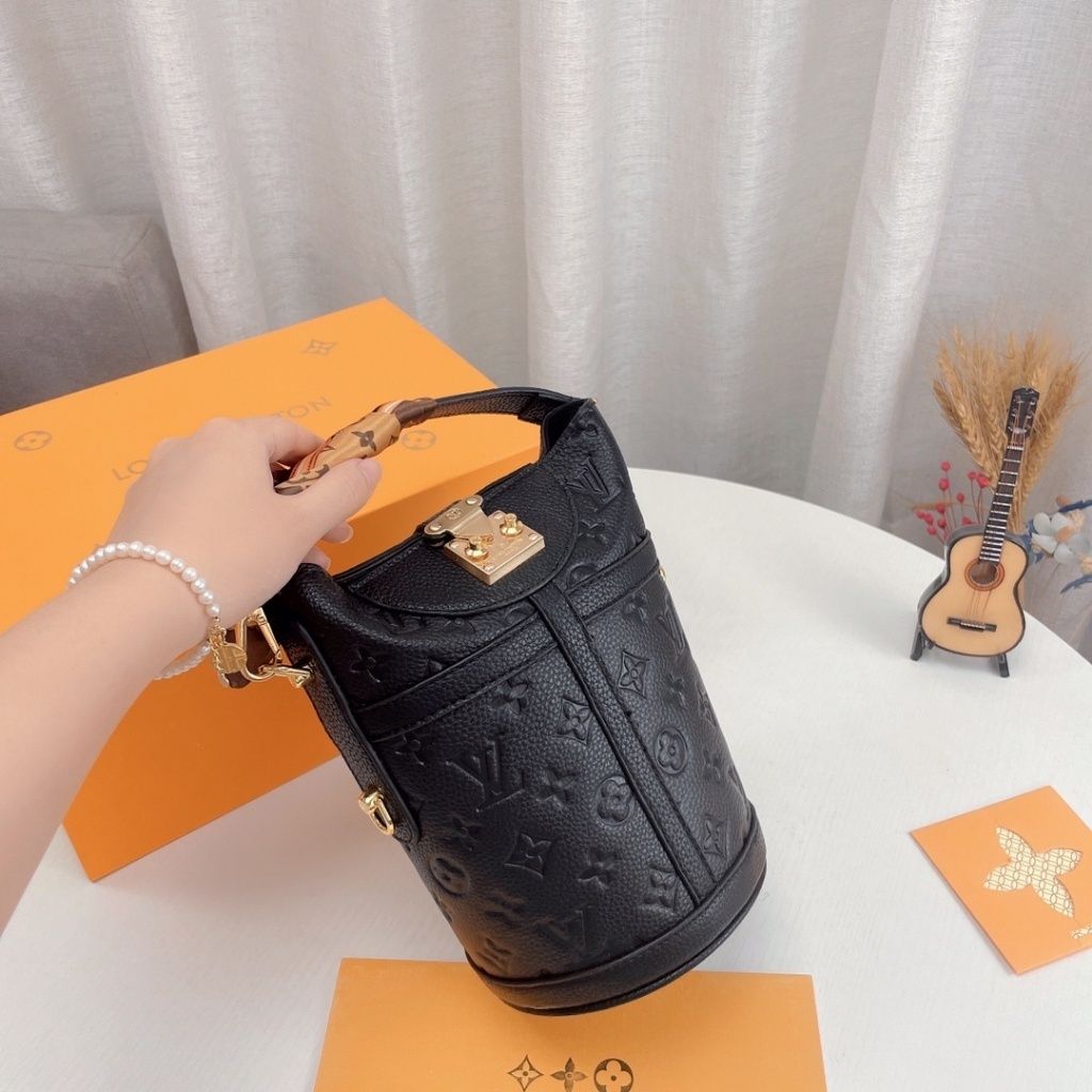 sg-11134201-7rbks-lnwu8iglhg985d