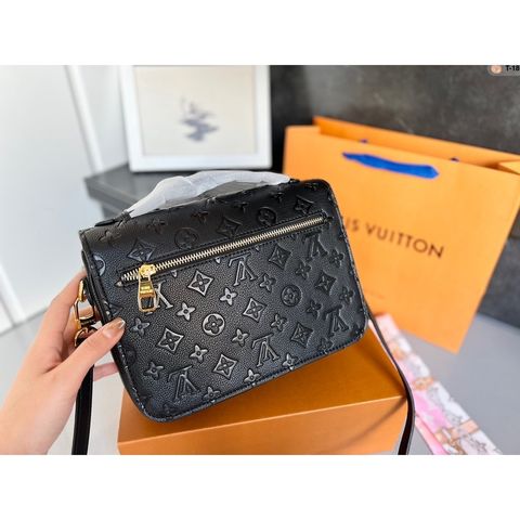 sg-11134201-7rbld-lmk66egr4rw907