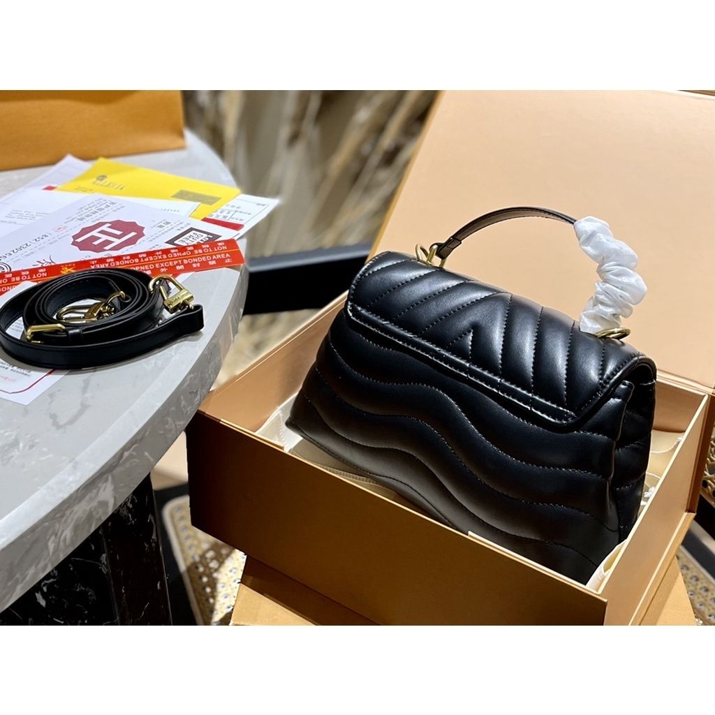 sg-11134201-7rbnd-loc2s8vujd37cb