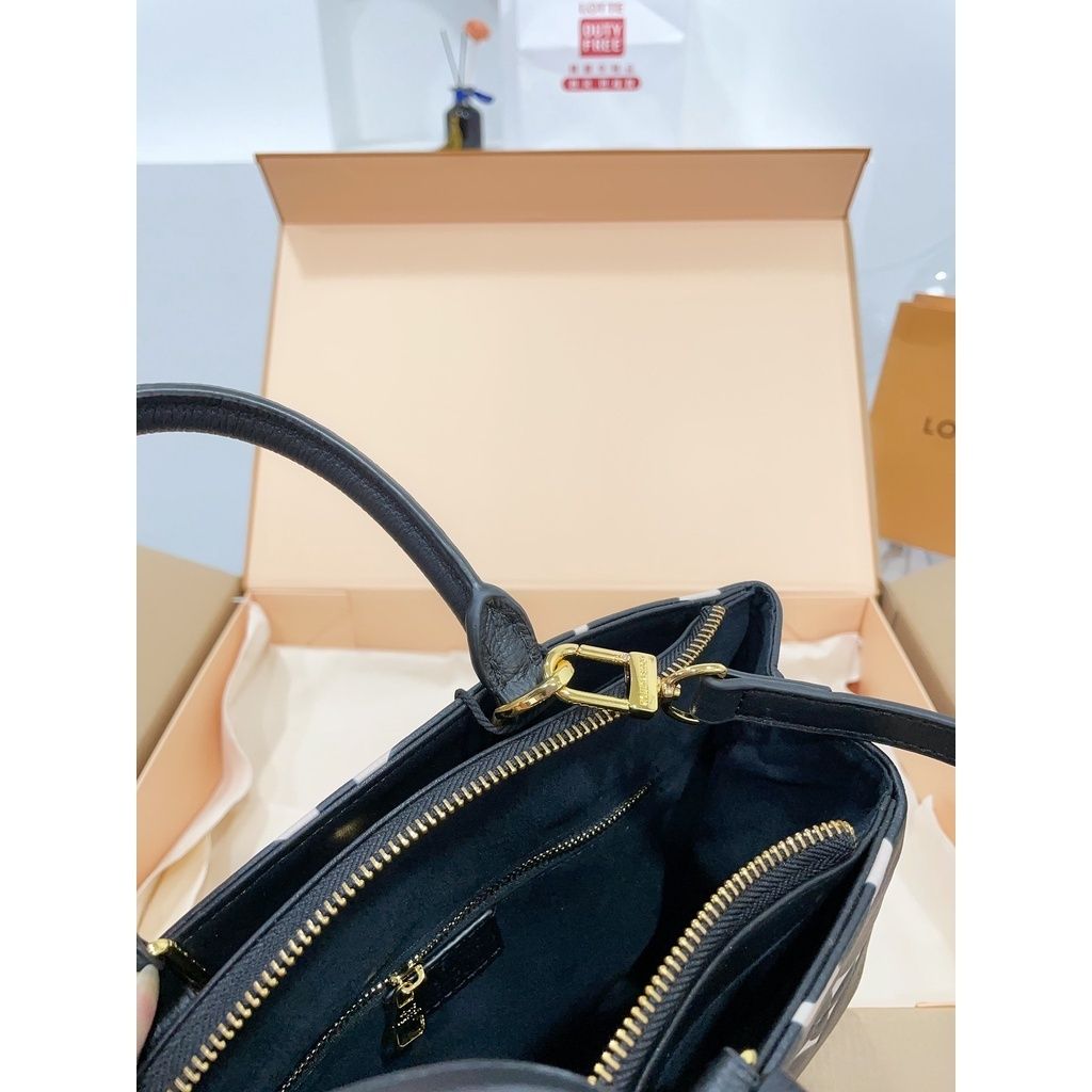 sg-11134201-7rbk1-lmj8tv03kz1577