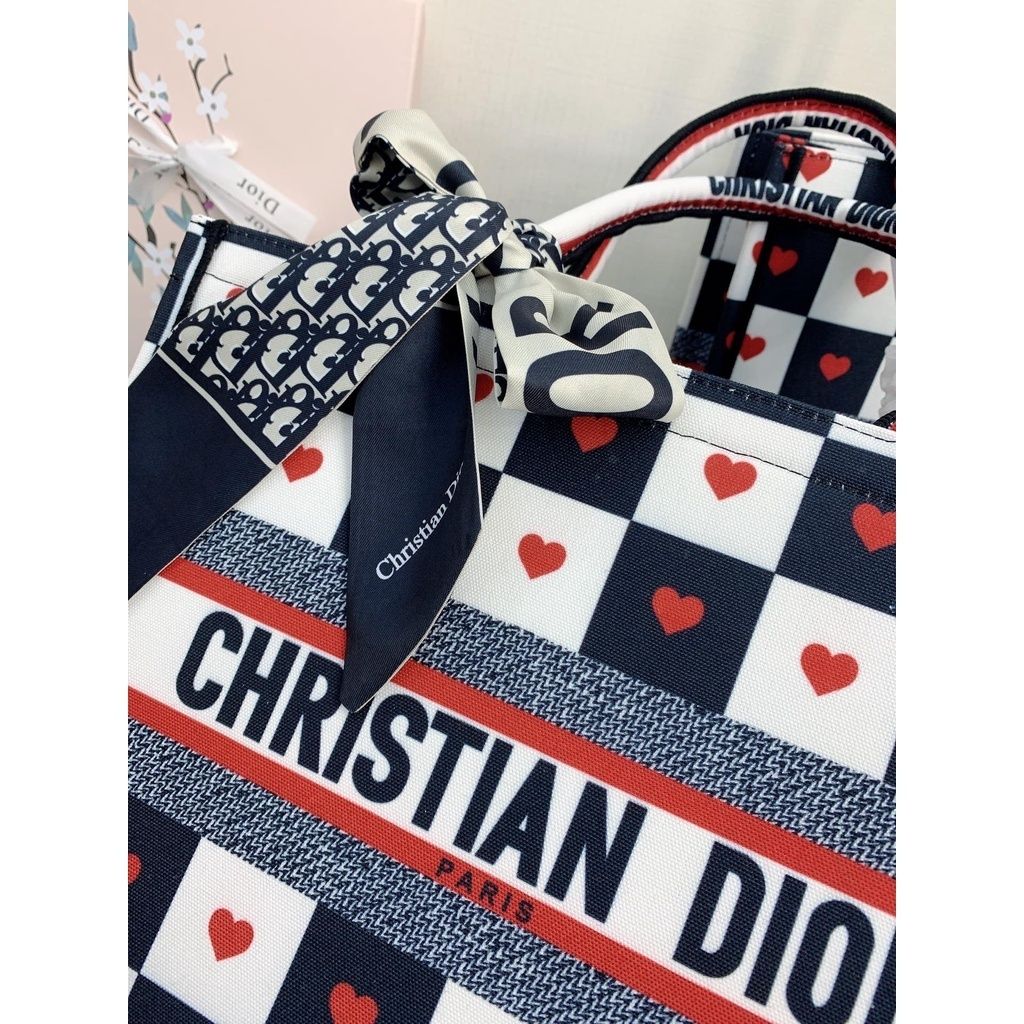 1f6c9d70be8ea70e75d7b2caf7a4f094