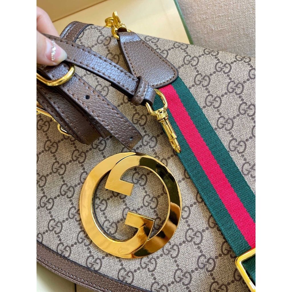 sg-11134201-7rblr-lmj8aezdz5wp5d