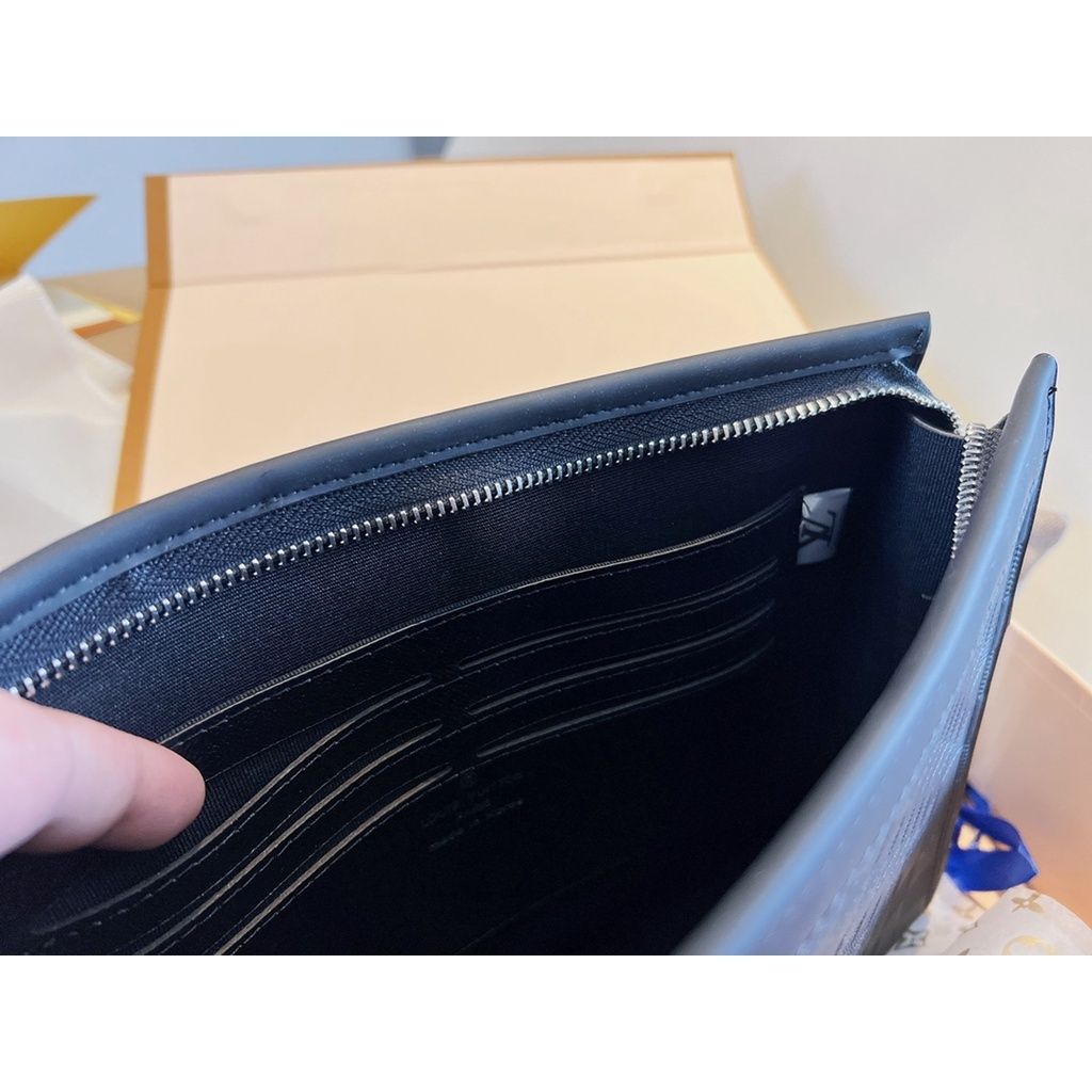 sg-11134201-7rblb-lmkqg8s1utr7bf