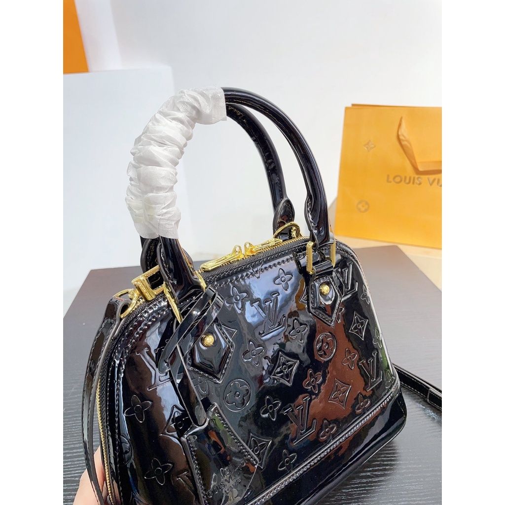 sg-11134201-7rbk6-lny0mhecut9i9d