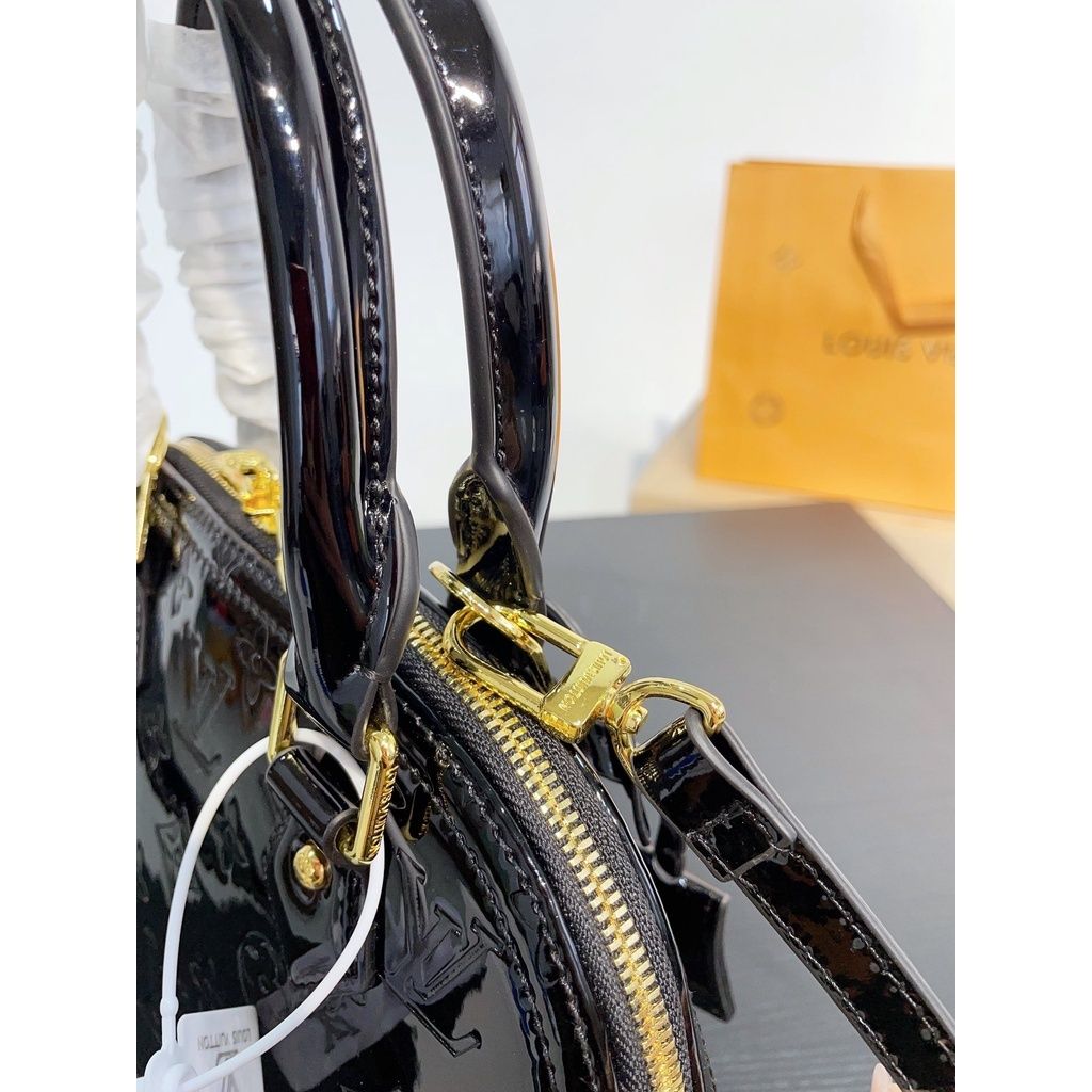 sg-11134201-7rbne-lny0mhqkecj95a