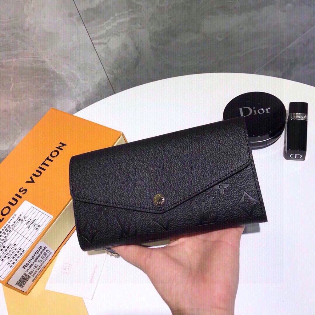 sg-11134201-7rbks-loca8mhxwakqb1