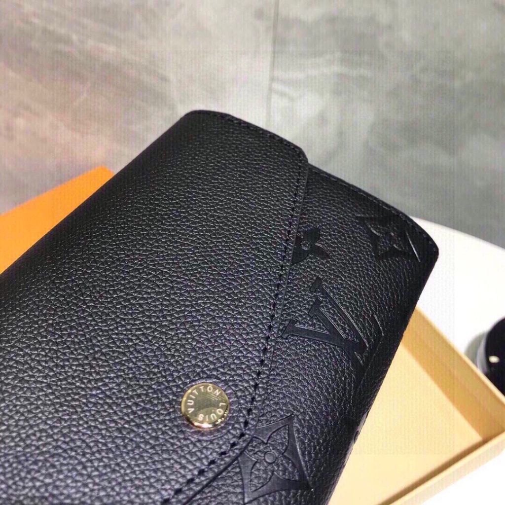 sg-11134201-7rbn1-loca8nr60p3zd8