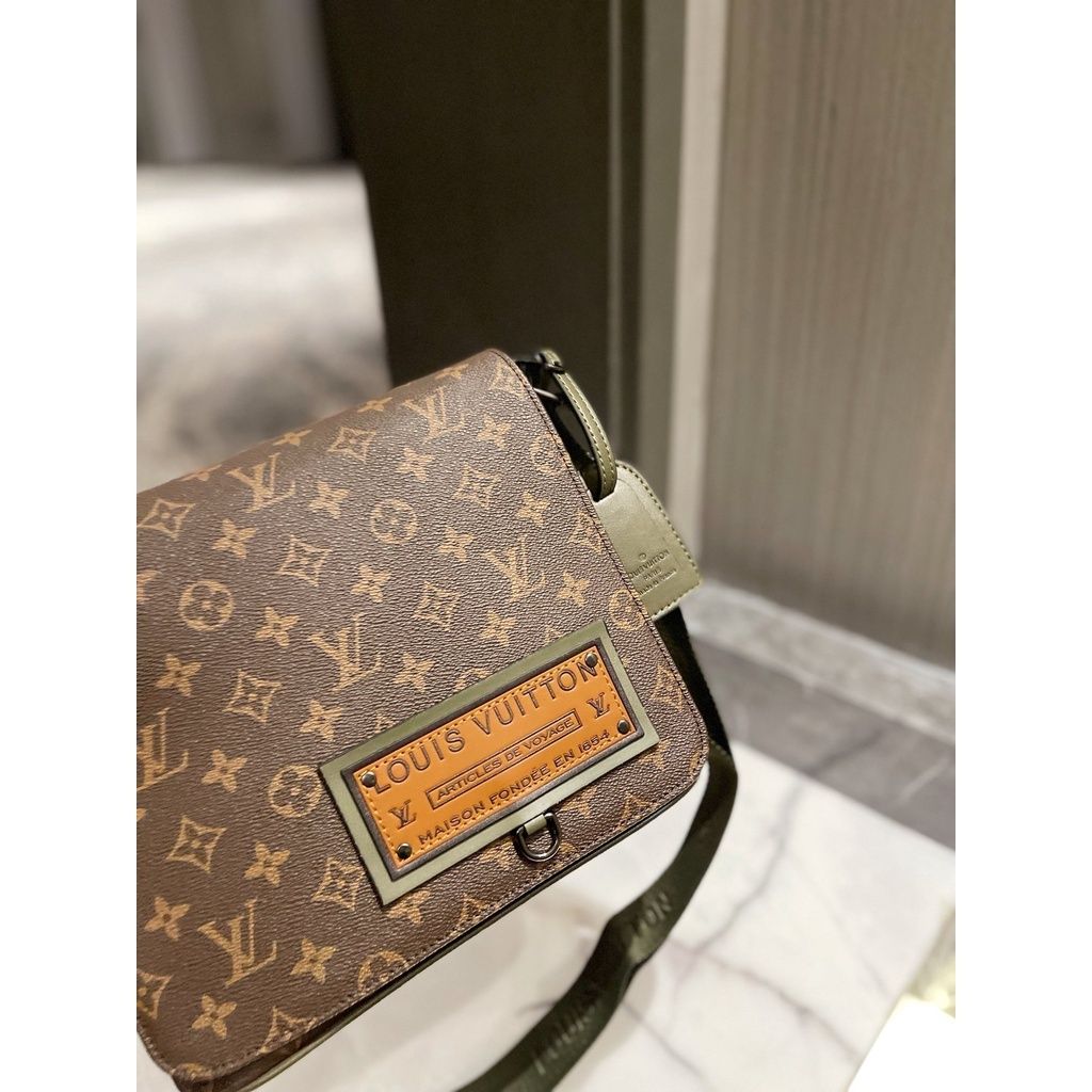 sg-11134201-7rbn1-lnweaai2e629da