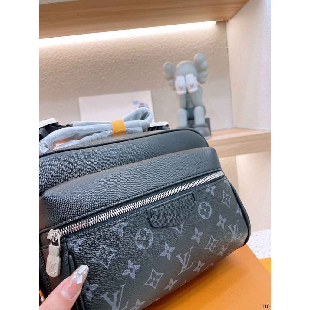 sg-11134201-7rbnb-lny11k7cixb293