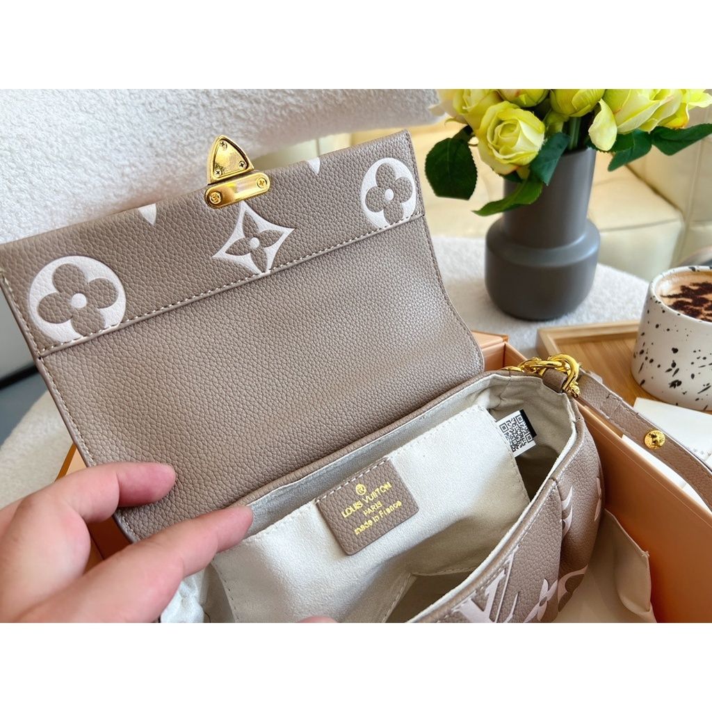 sg-11134201-7r9ab-llpa23xyrsxlc7