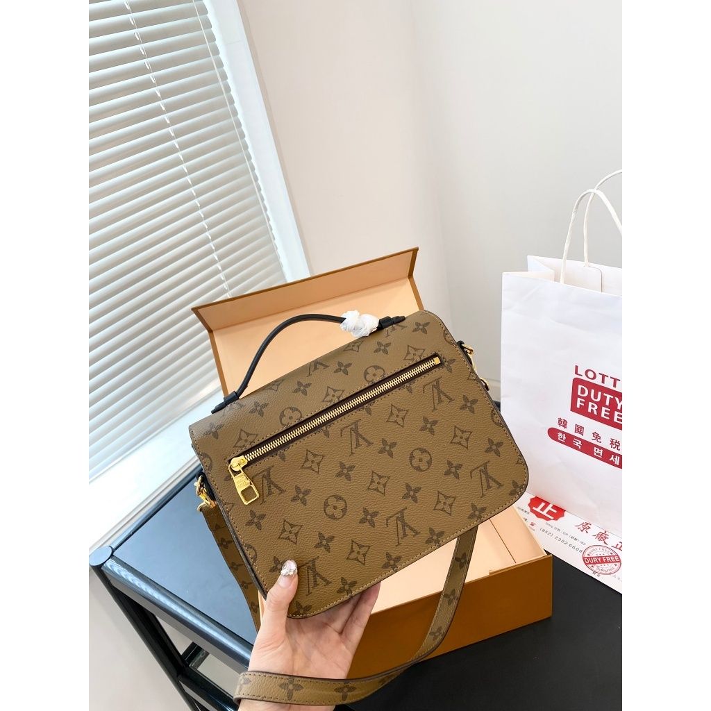 sg-11134201-7rblp-lntyacy492cx1e