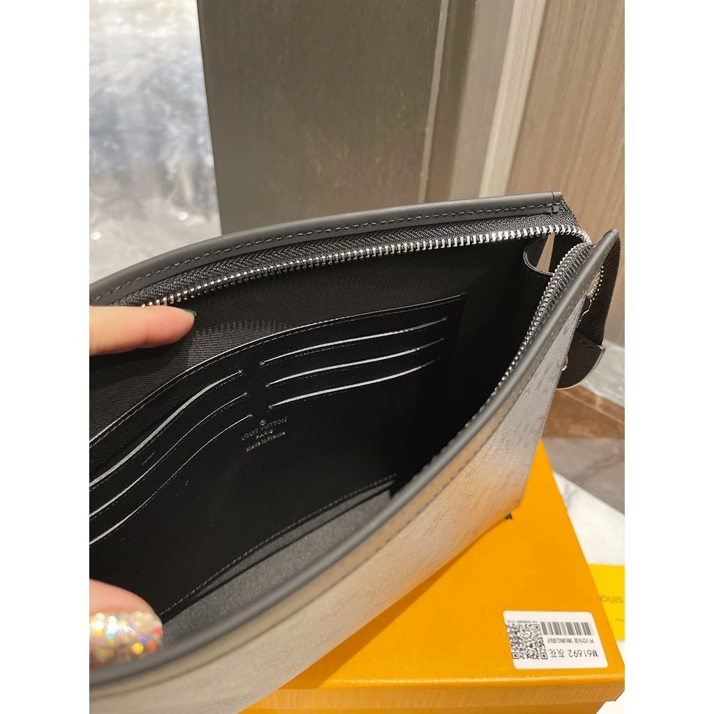 sg-11134201-7rbla-lltge0519dne77