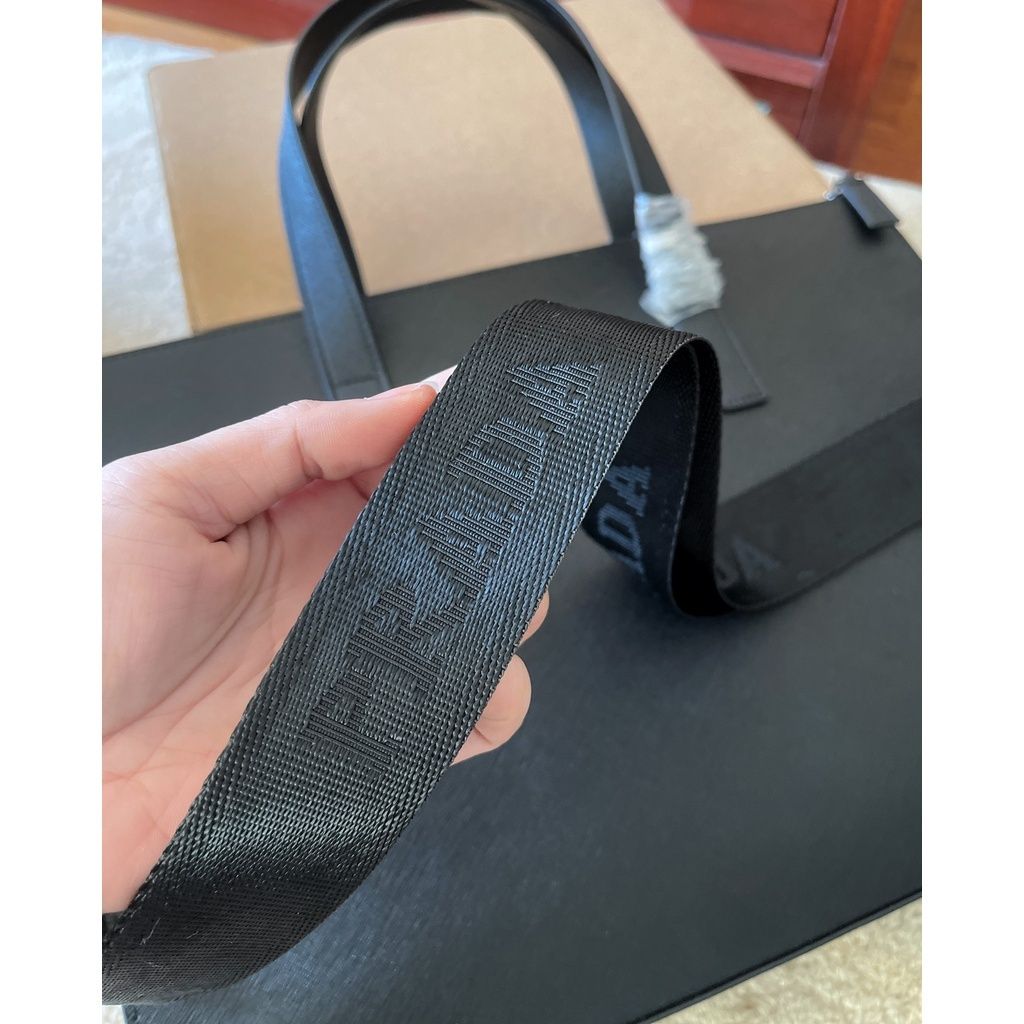 sg-11134201-7rbk1-lp4t1oig2cgqad