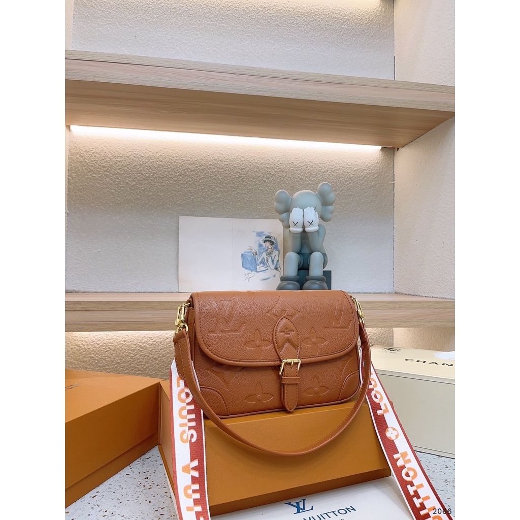 sg-11134201-7rbkq-lnxzxwidtkol76