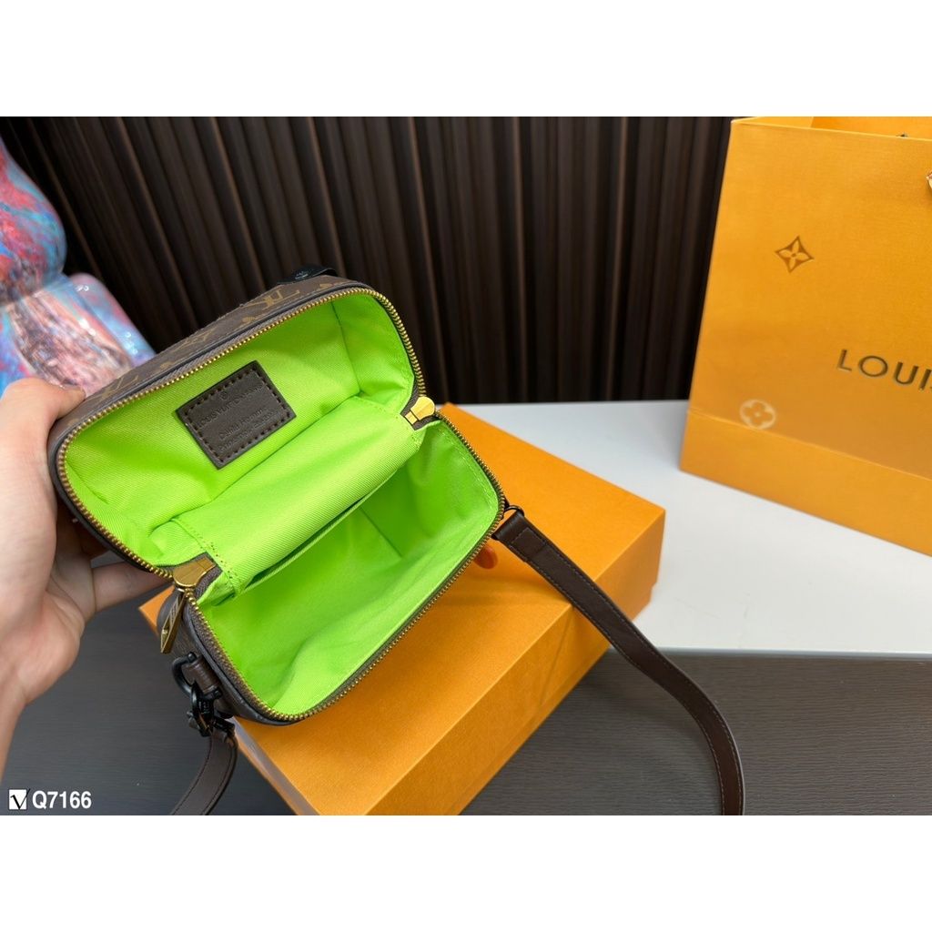 sg-11134201-7rbnb-loc1tdyixhute9