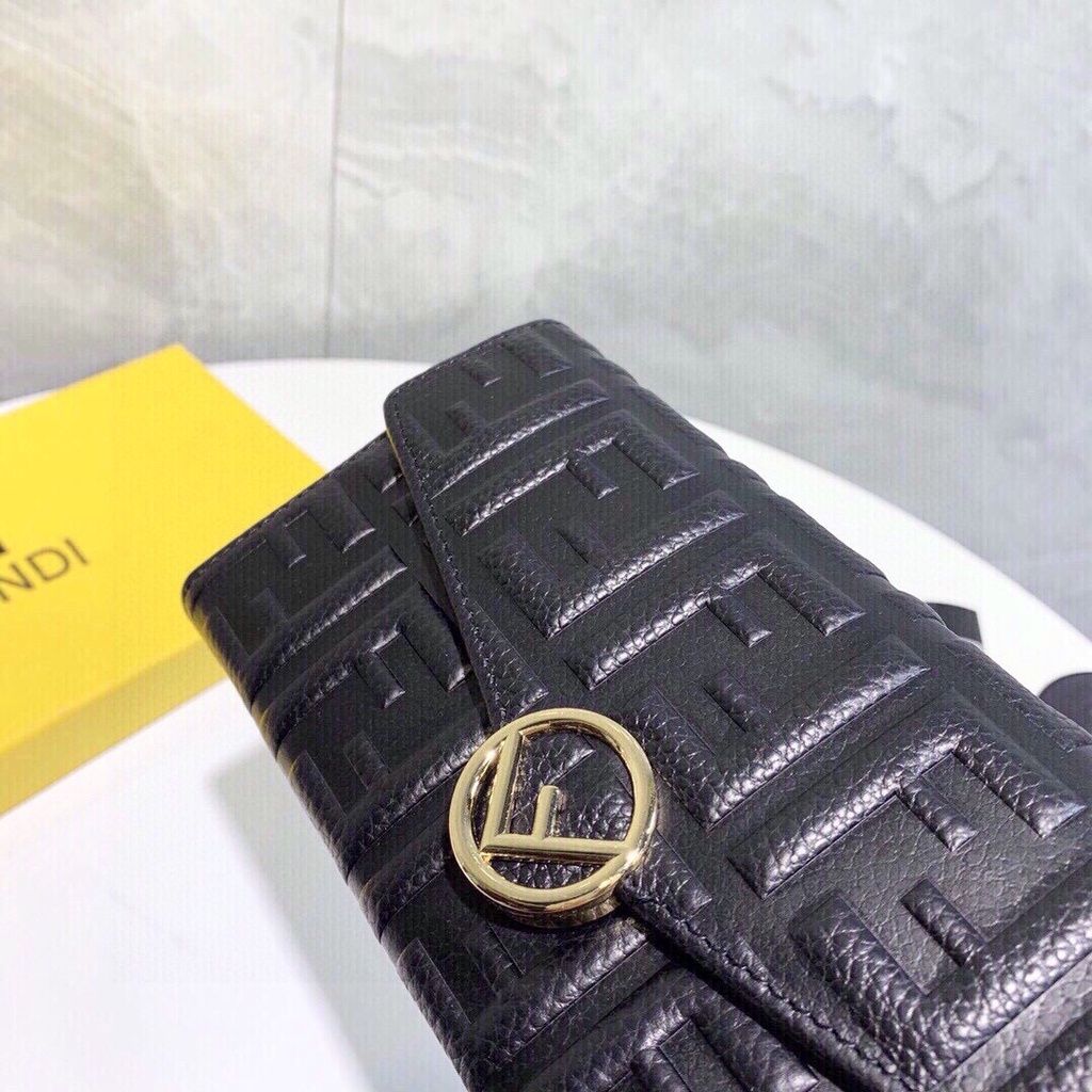 sg-11134201-7rbmo-loumdiro4k9mba