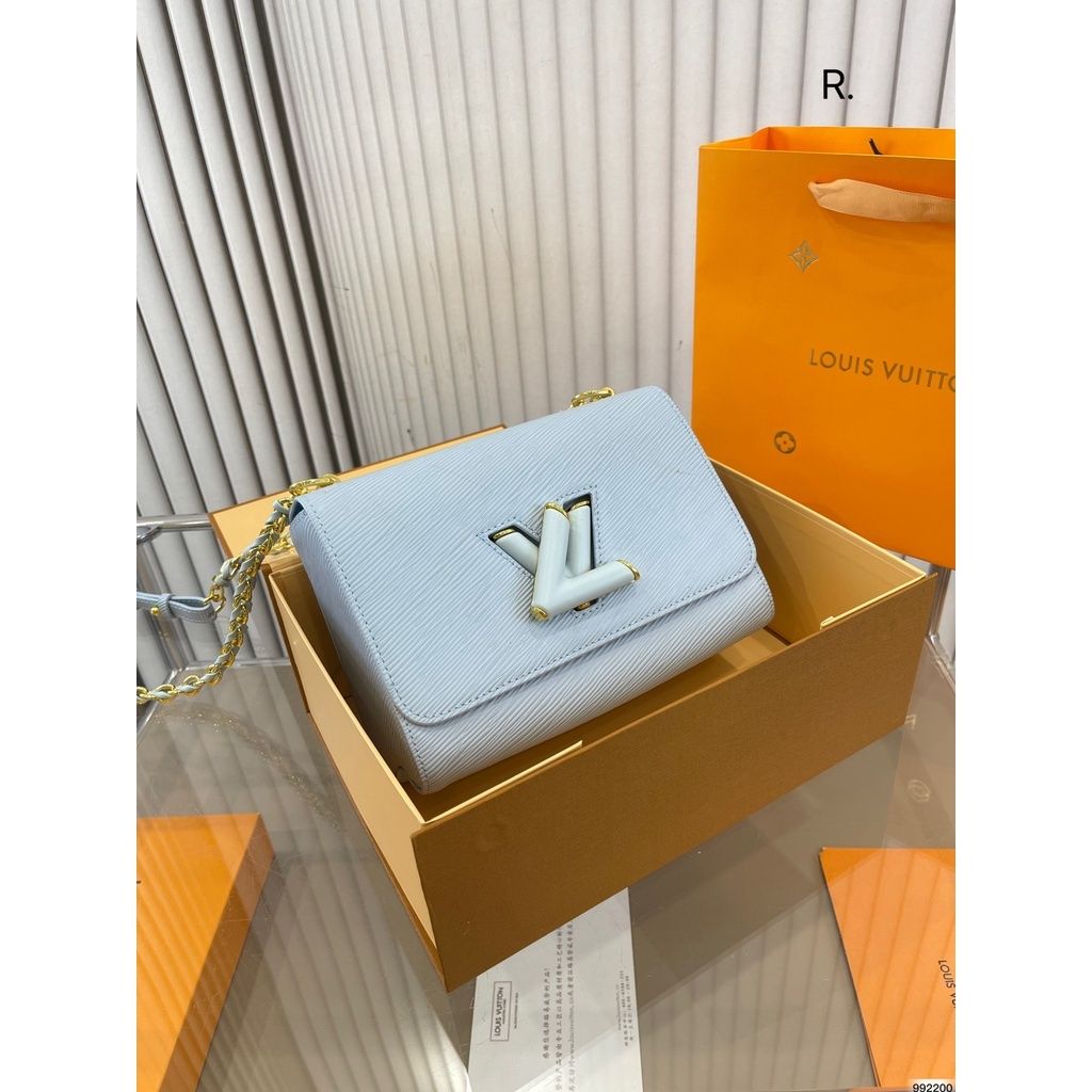 sg-11134201-7rbn1-low8xn2qxa1a0e