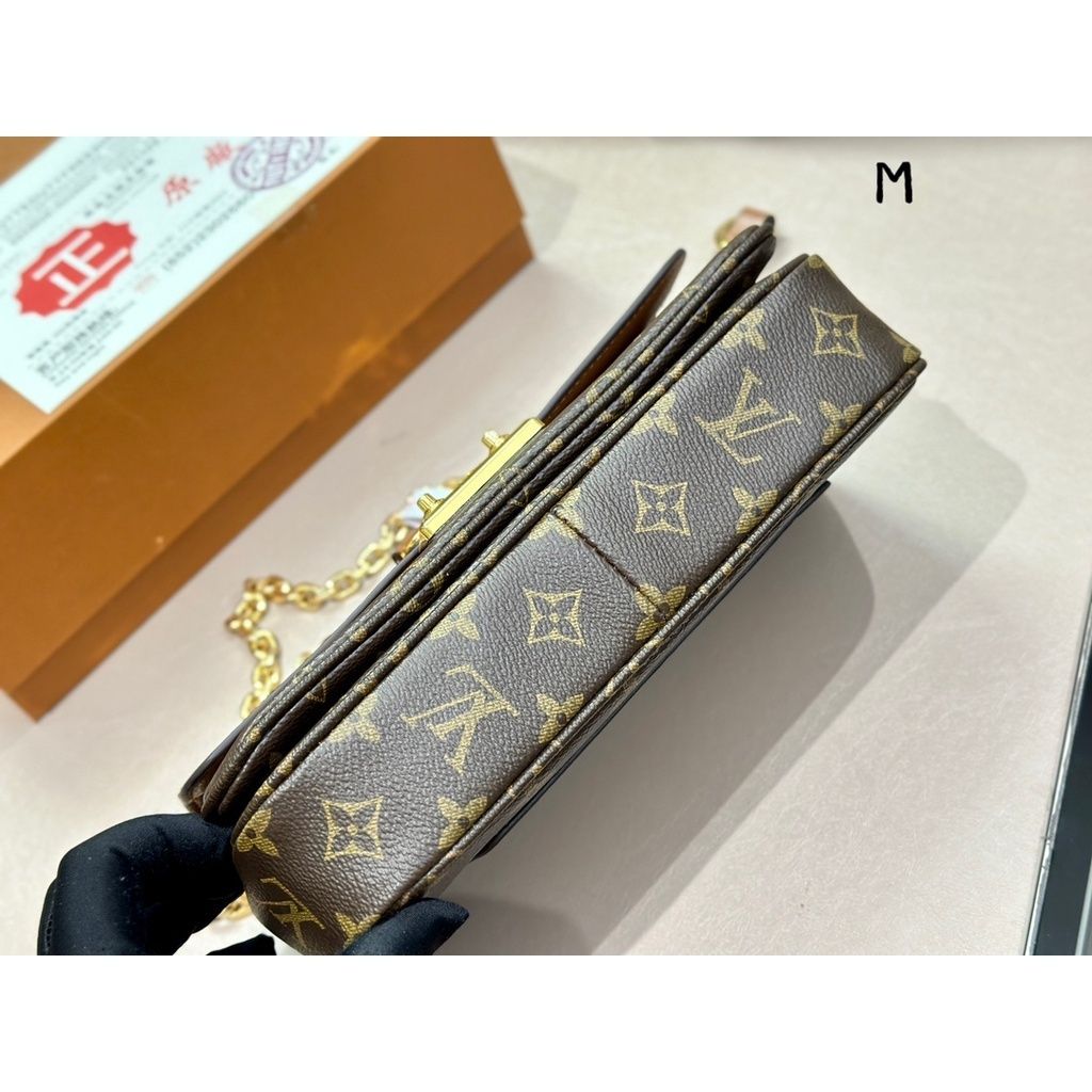 sg-11134201-7rbk4-lny05p1t8v8e97