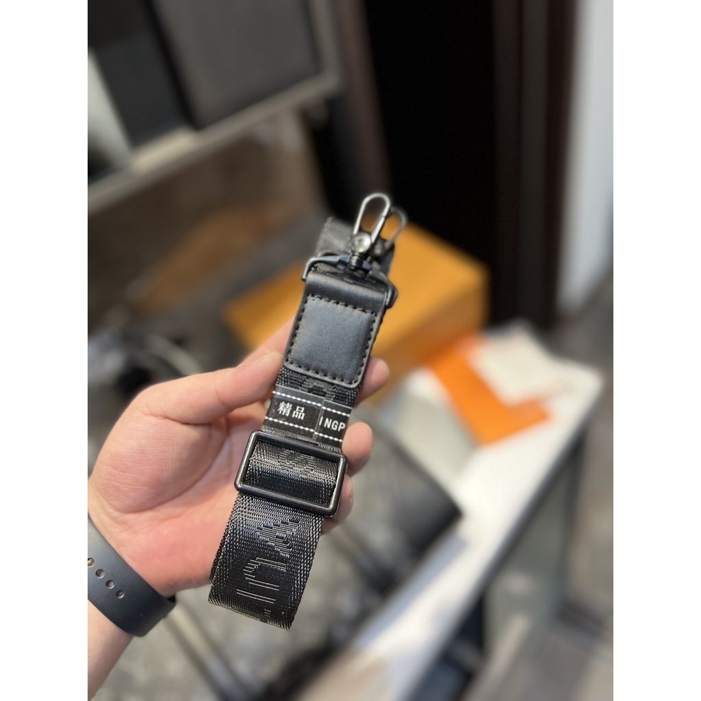 sg-11134201-7rbk9-lnscr0gw6uto5e