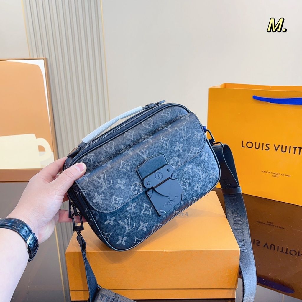 sg-11134201-7rbn4-lntycb9zdee63f