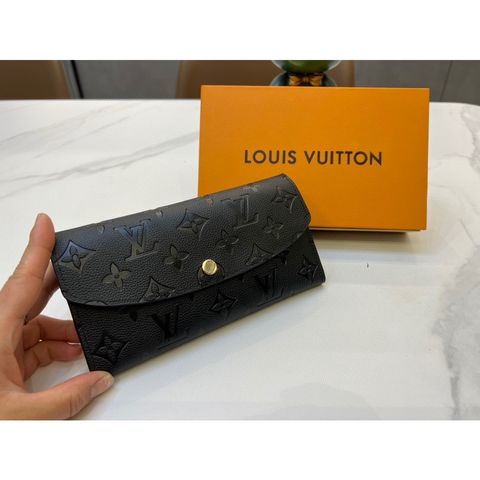 sg-11134201-7rbm8-locanlx4io1fba