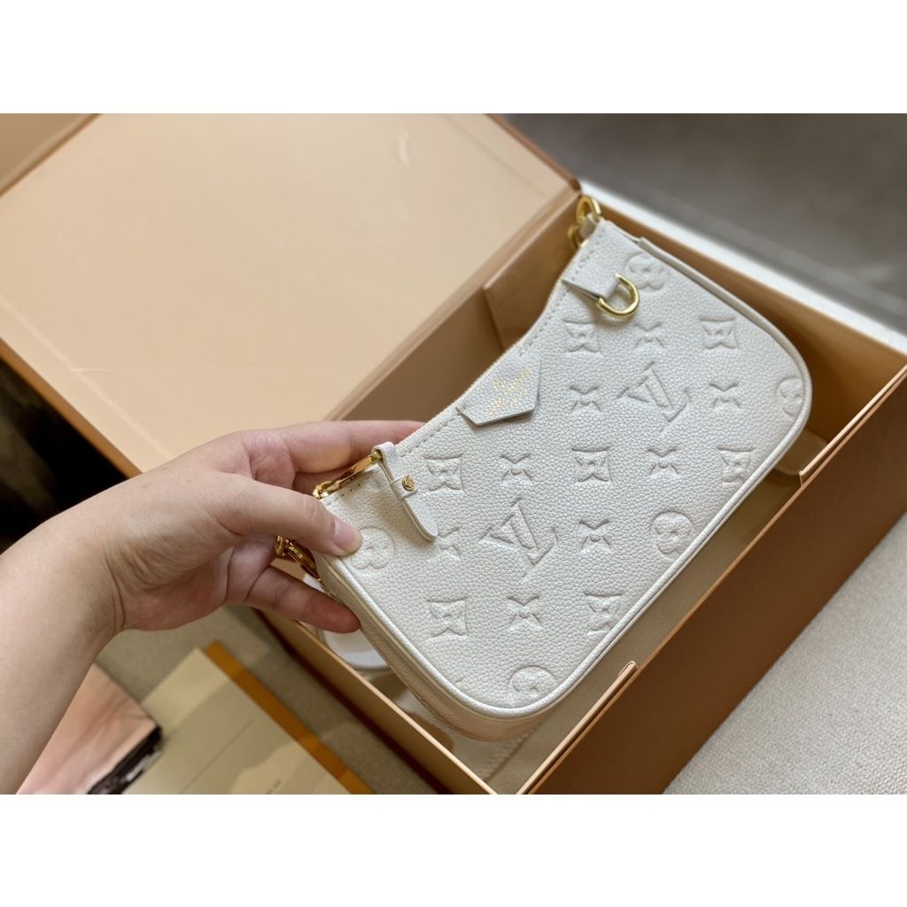 sg-11134201-7rblc-loc8ixacbxje43